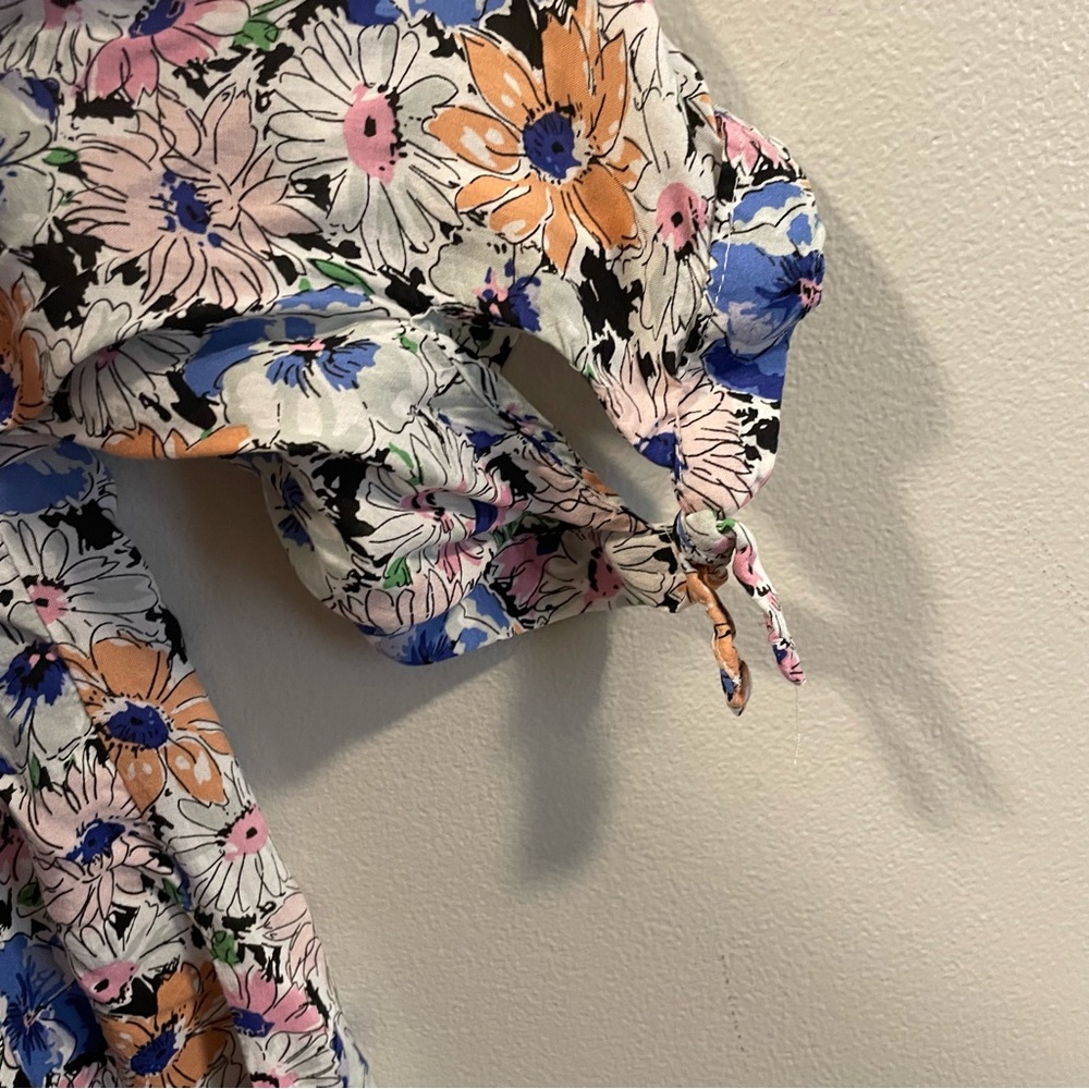 Floral blouse - Picture 2 of 4